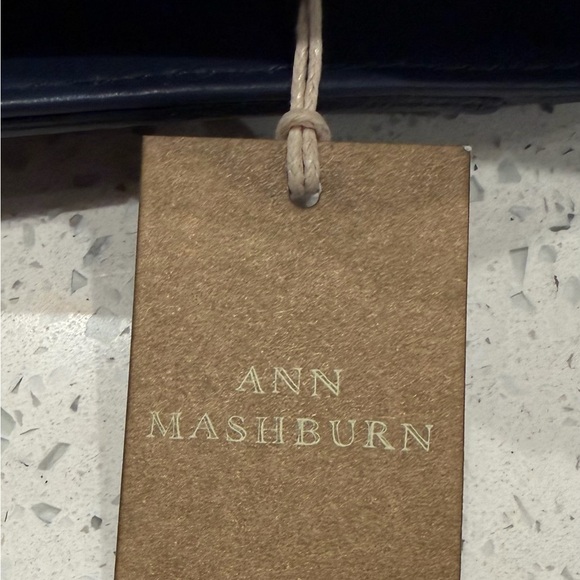 ANN MASHBURN Navy Leather Tote - Picture 4 of 7